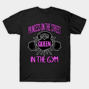 Queen In The Gym Women funny Workout T-Shirt